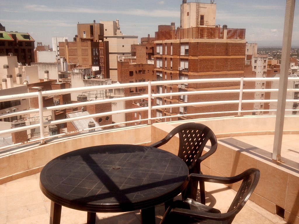 Dpto. en ALQUILER – 2 dorm – Crisol al 100 – Nva Cba – P/Febrero 2018